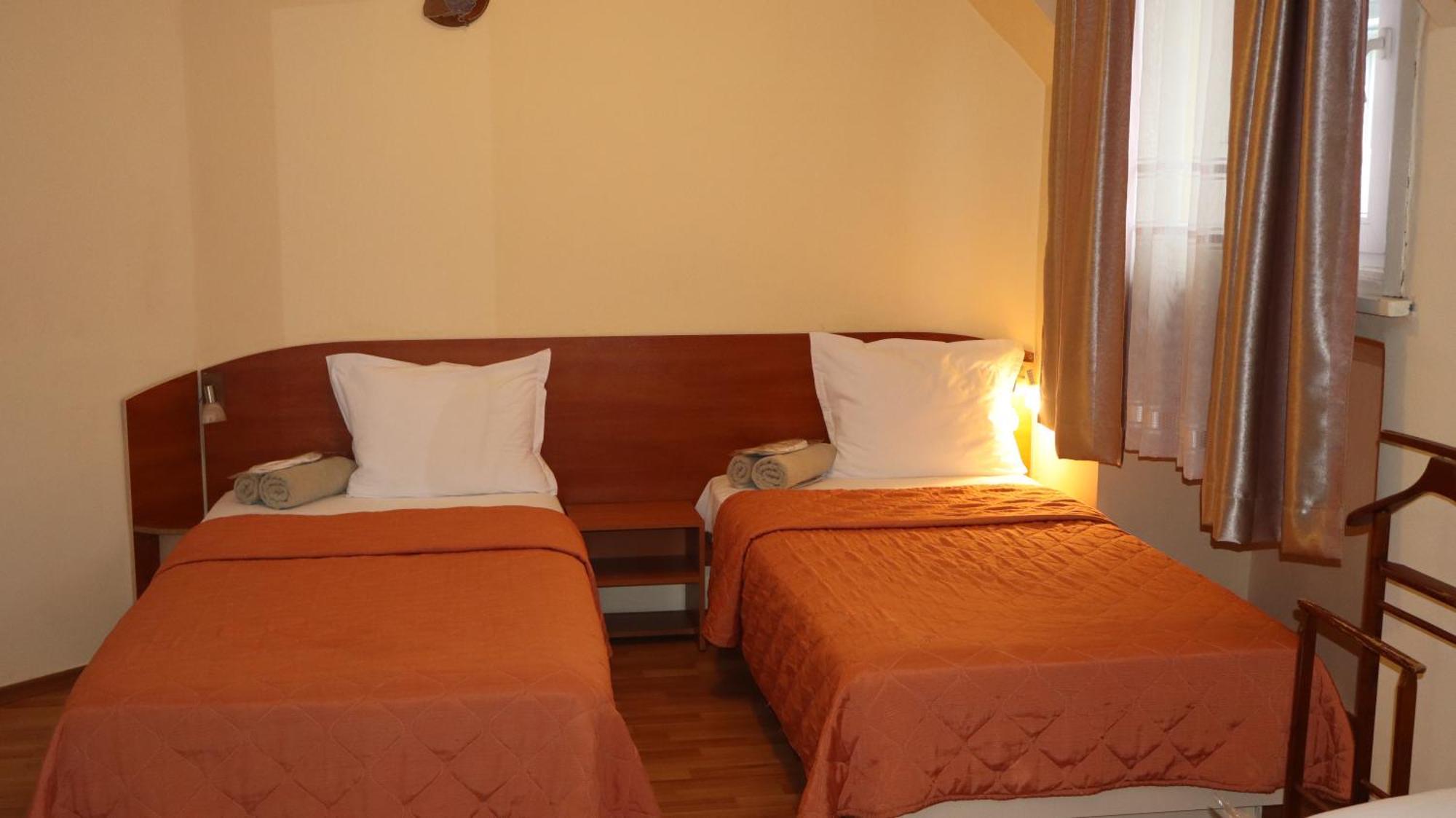 Hotel Palitra Varna Exterior photo