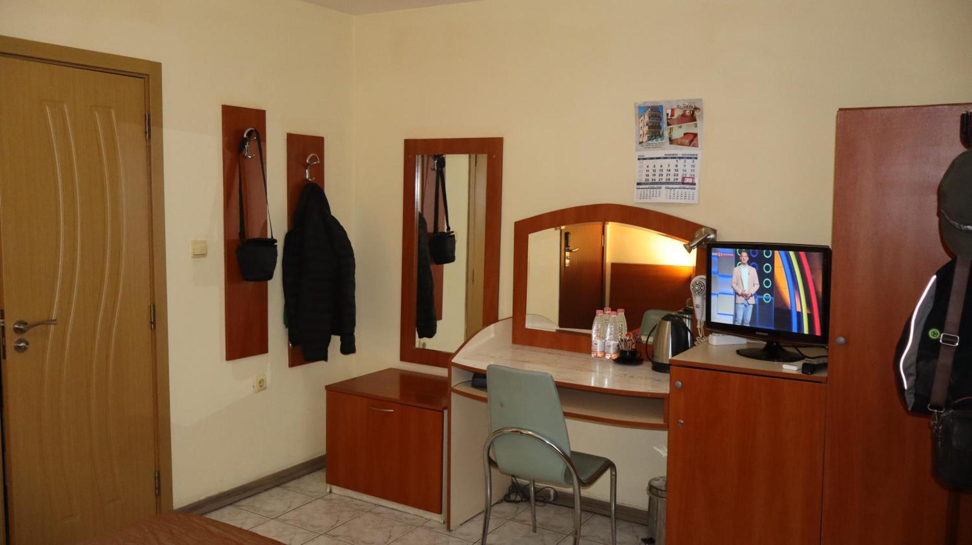Hotel Palitra Varna Exterior photo