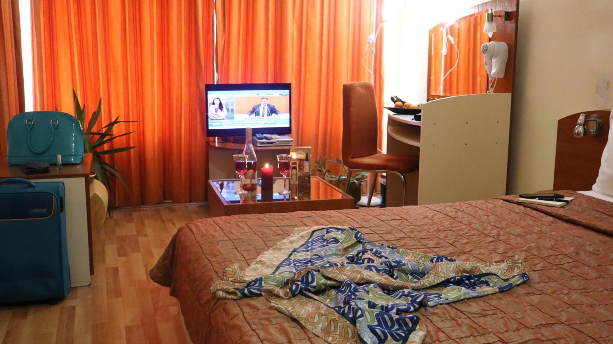 Hotel Palitra Varna Exterior photo